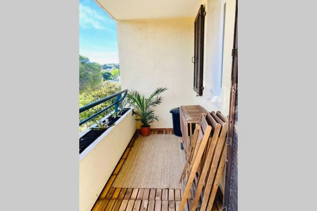 Appartement 8pers 5min de la plage CHECK-IN 24h La Seyne-sur-Mer 0*,  France